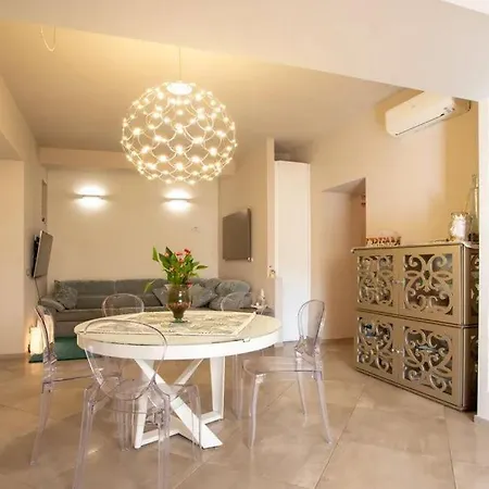 Apartment Elegante In Di Charme
