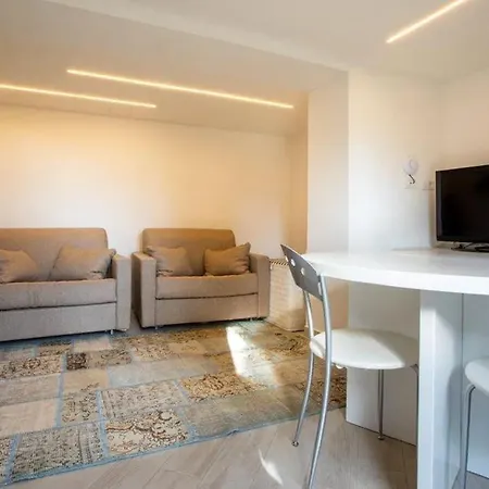 Elegante In Di Charme Apartment